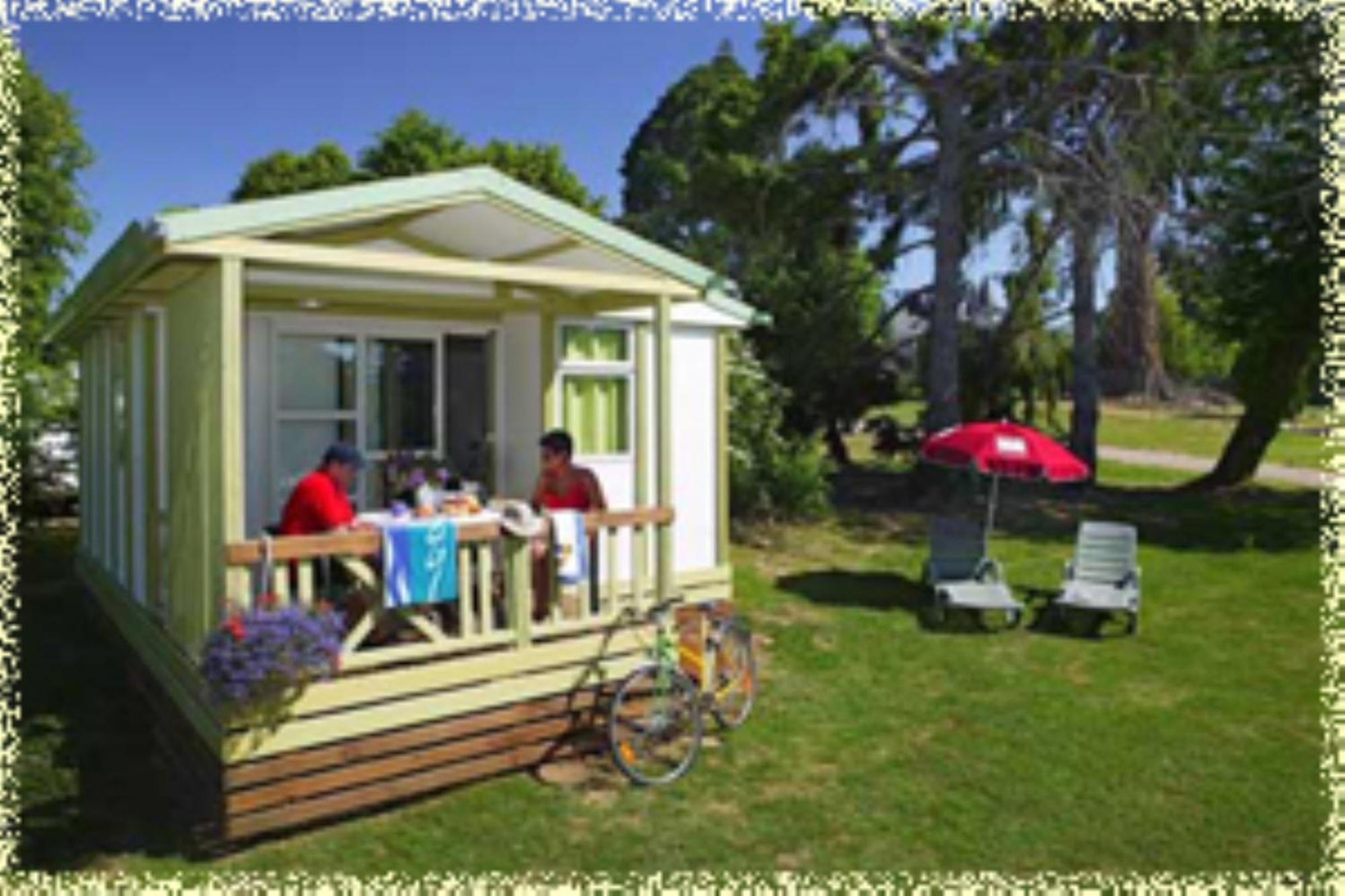Hôtellerie de Plein Air Camping Leychoisier Bonnac-la-Côte Exterior foto