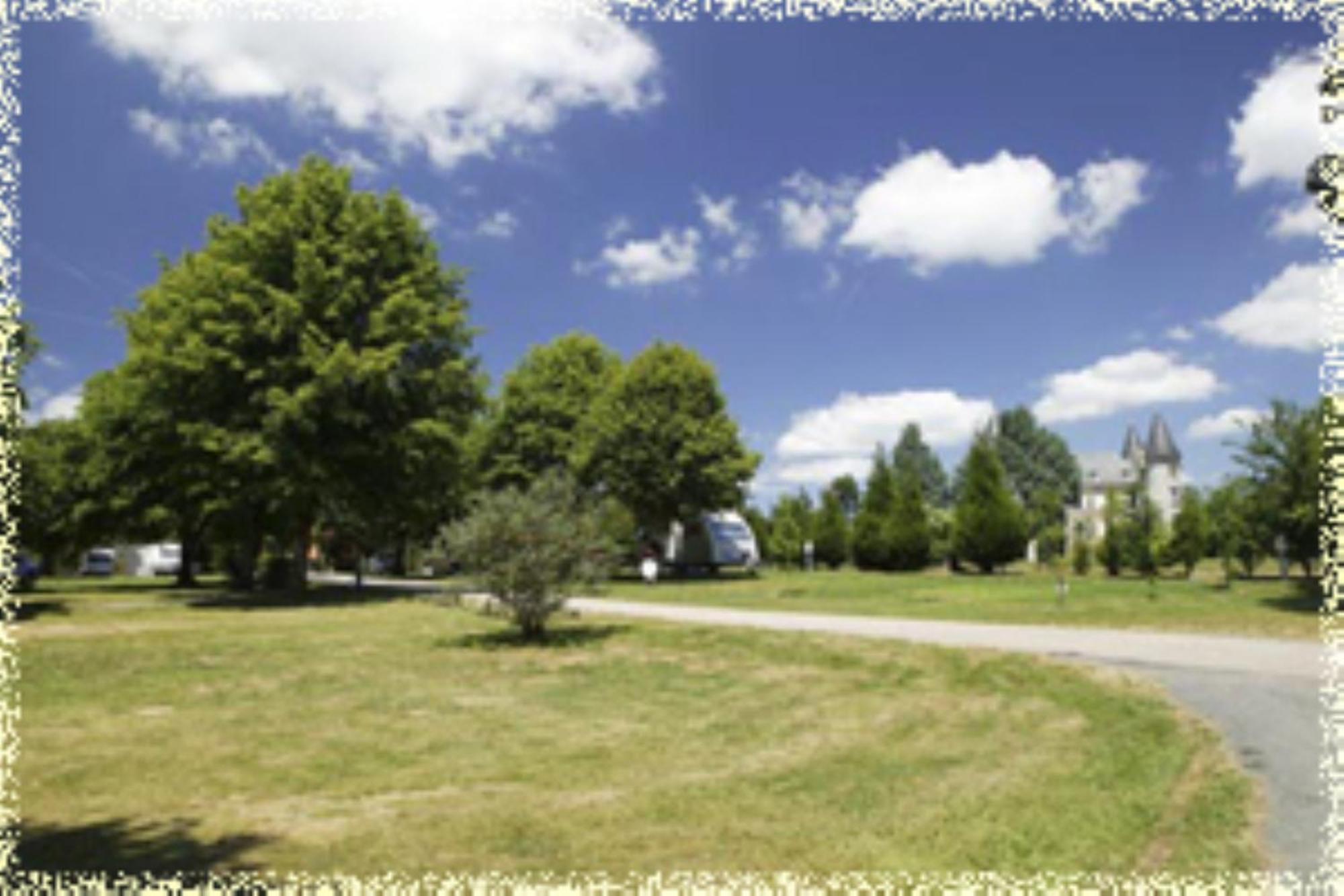 Hôtellerie de Plein Air Camping Leychoisier Bonnac-la-Côte Exterior foto