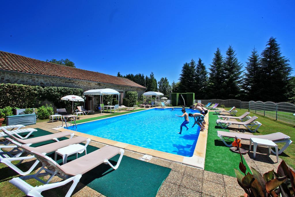 Hôtellerie de Plein Air Camping Leychoisier Bonnac-la-Côte Exterior foto